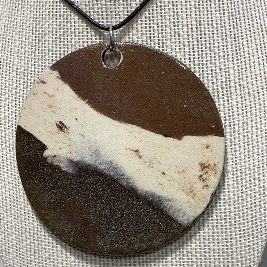 marbled necklace