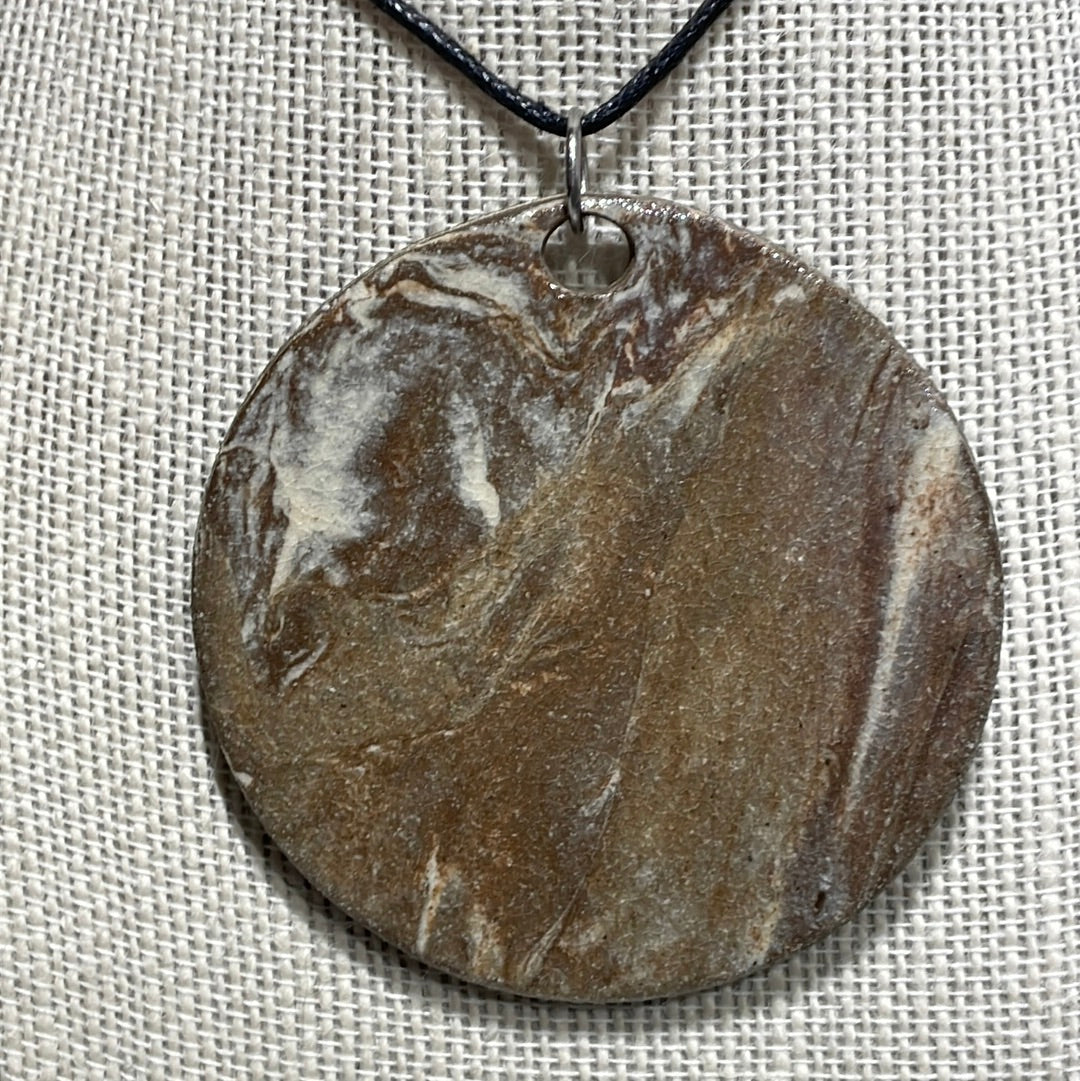 marbled necklace